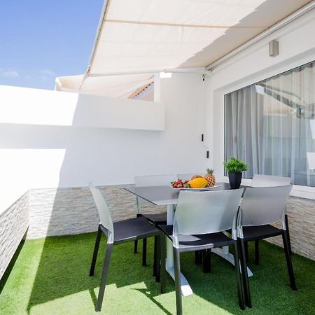 Island Village Prime Suite 312 Адехе Екстериор снимка