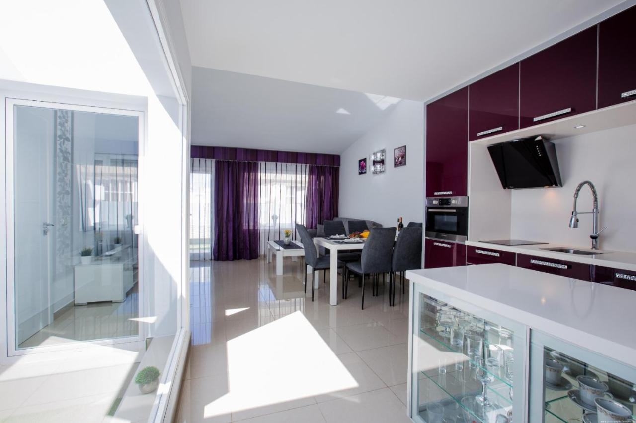 Island Village Prime Suite 312 Адехе Екстериор снимка