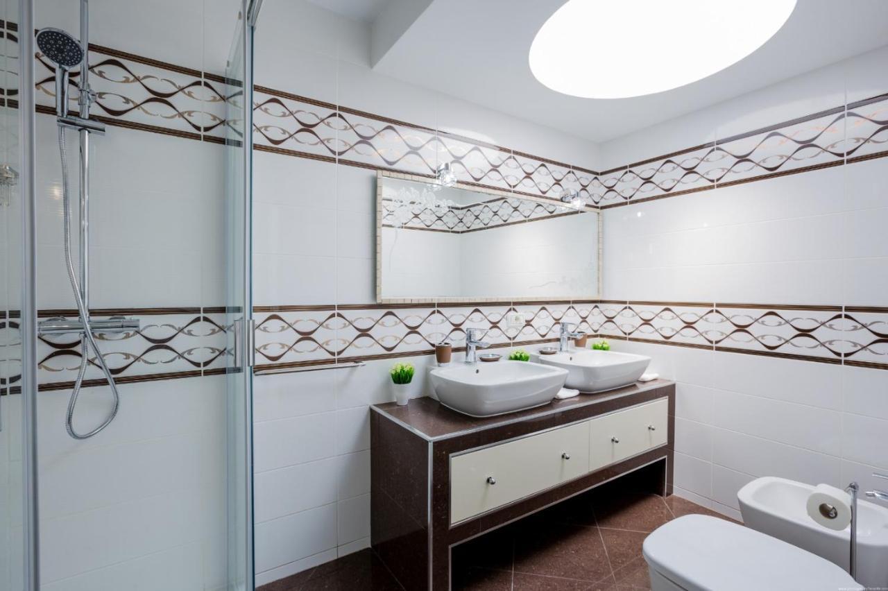 Island Village Prime Suite 312 Адехе Екстериор снимка