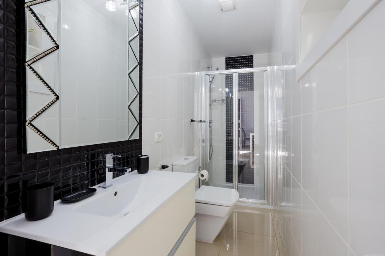 Island Village Prime Suite 312 Адехе Екстериор снимка