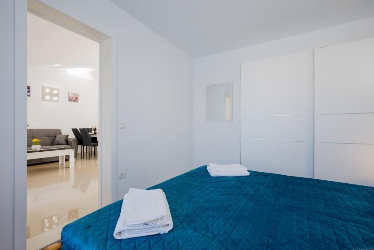Island Village Prime Suite 312 Адехе Екстериор снимка