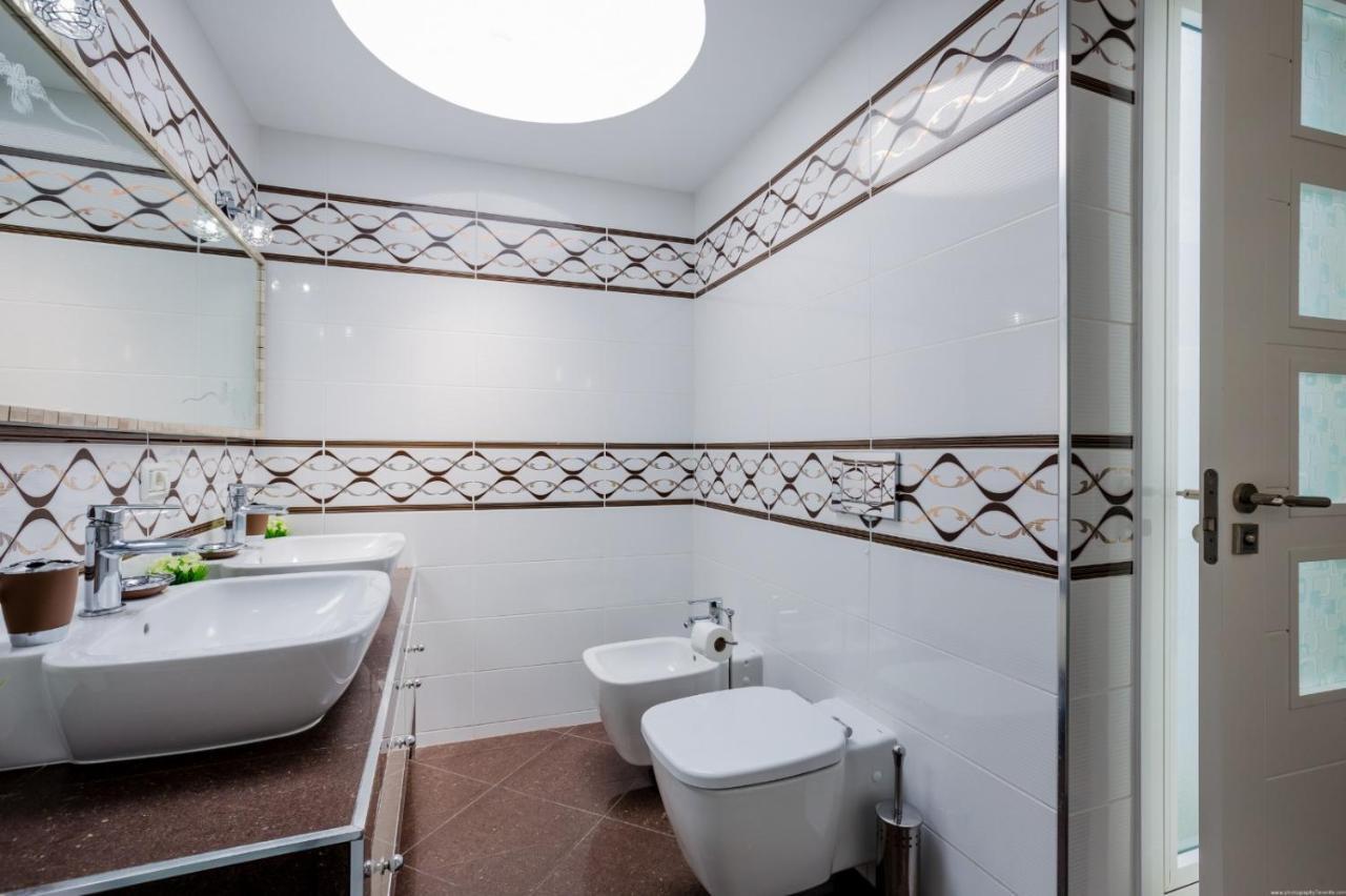 Island Village Prime Suite 312 Адехе Екстериор снимка