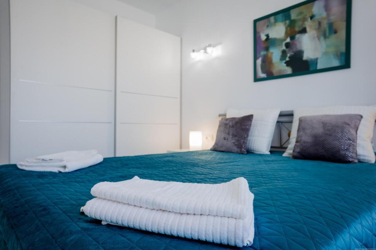 Island Village Prime Suite 312 Адехе Екстериор снимка